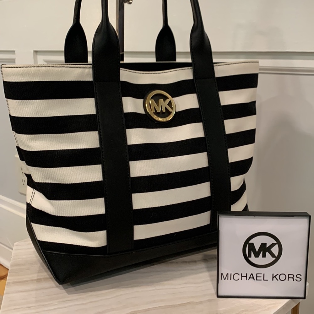 Michael Kors Fulton Black & White Canvas and Leather Nautical Tote Bag EUC